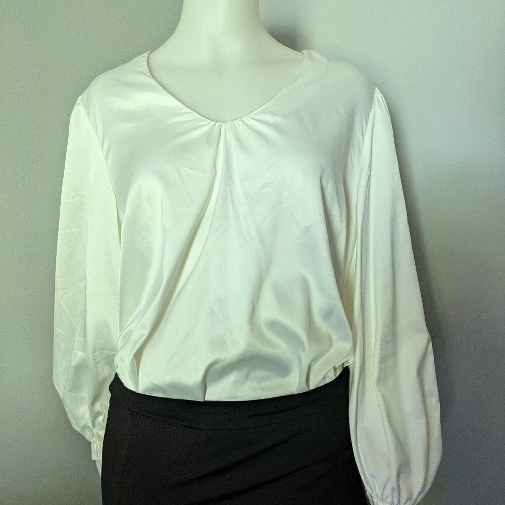 Melissa McCarthy Seven7 Cream V-Neck Long Sleeve Blouse